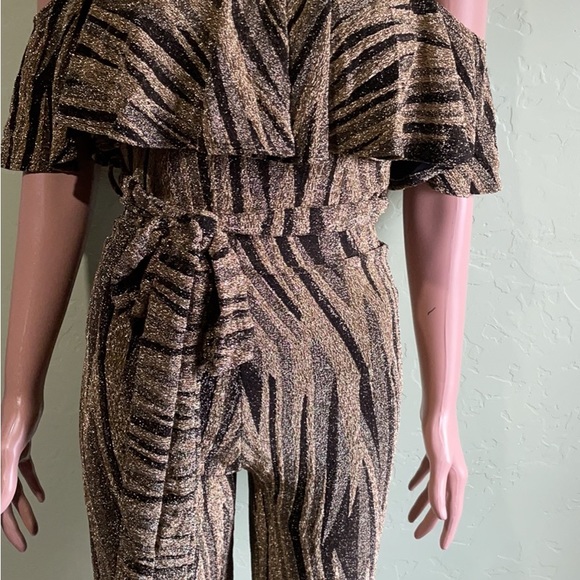 New black jumpsuit gold stretch new no tags - Picture 3 of 10